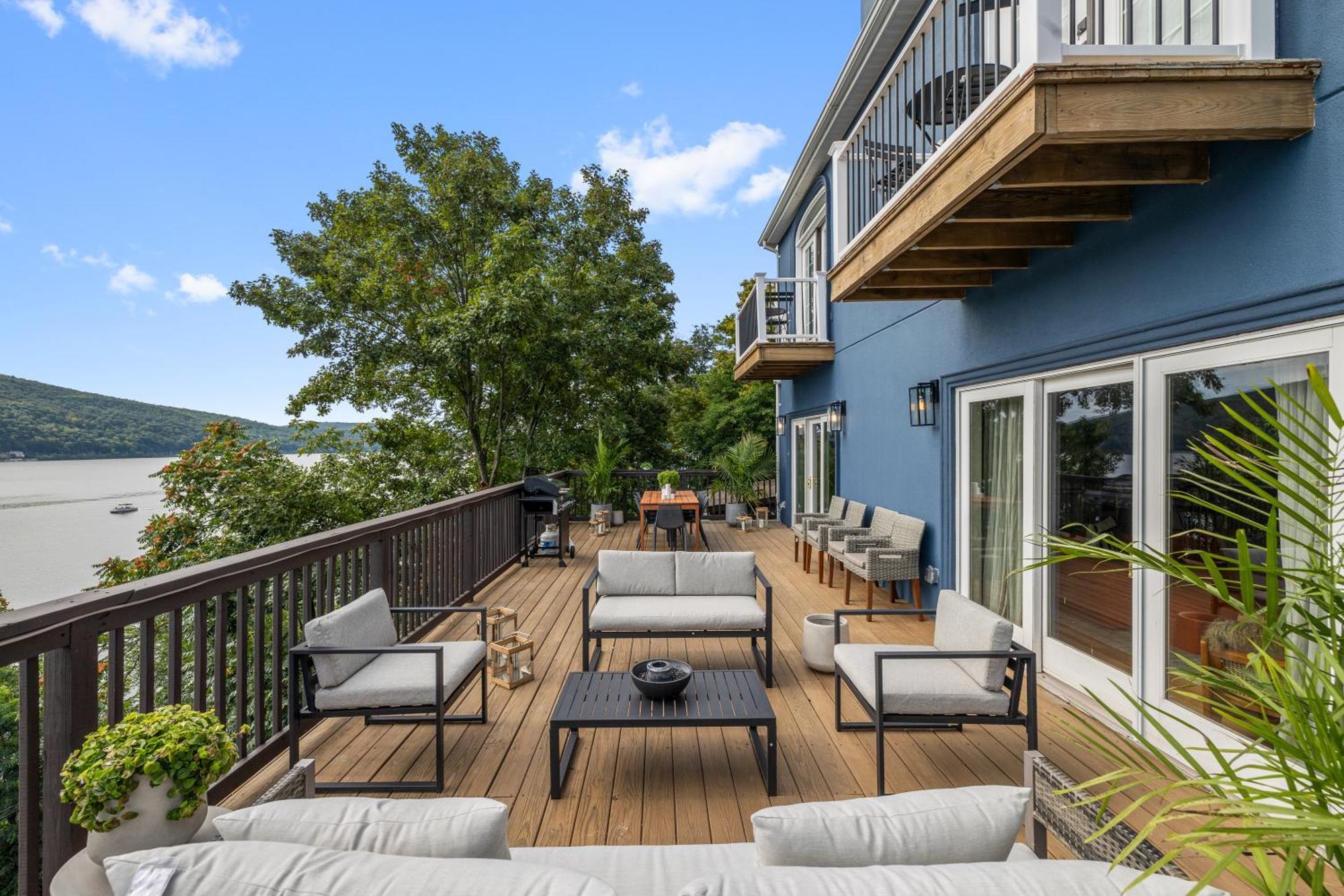 Lakeview House - Hot Tub - Firepit - Stunning Views - Spacious Deck - Cozy Living Room - Bar Greenwood Lake Esterno foto