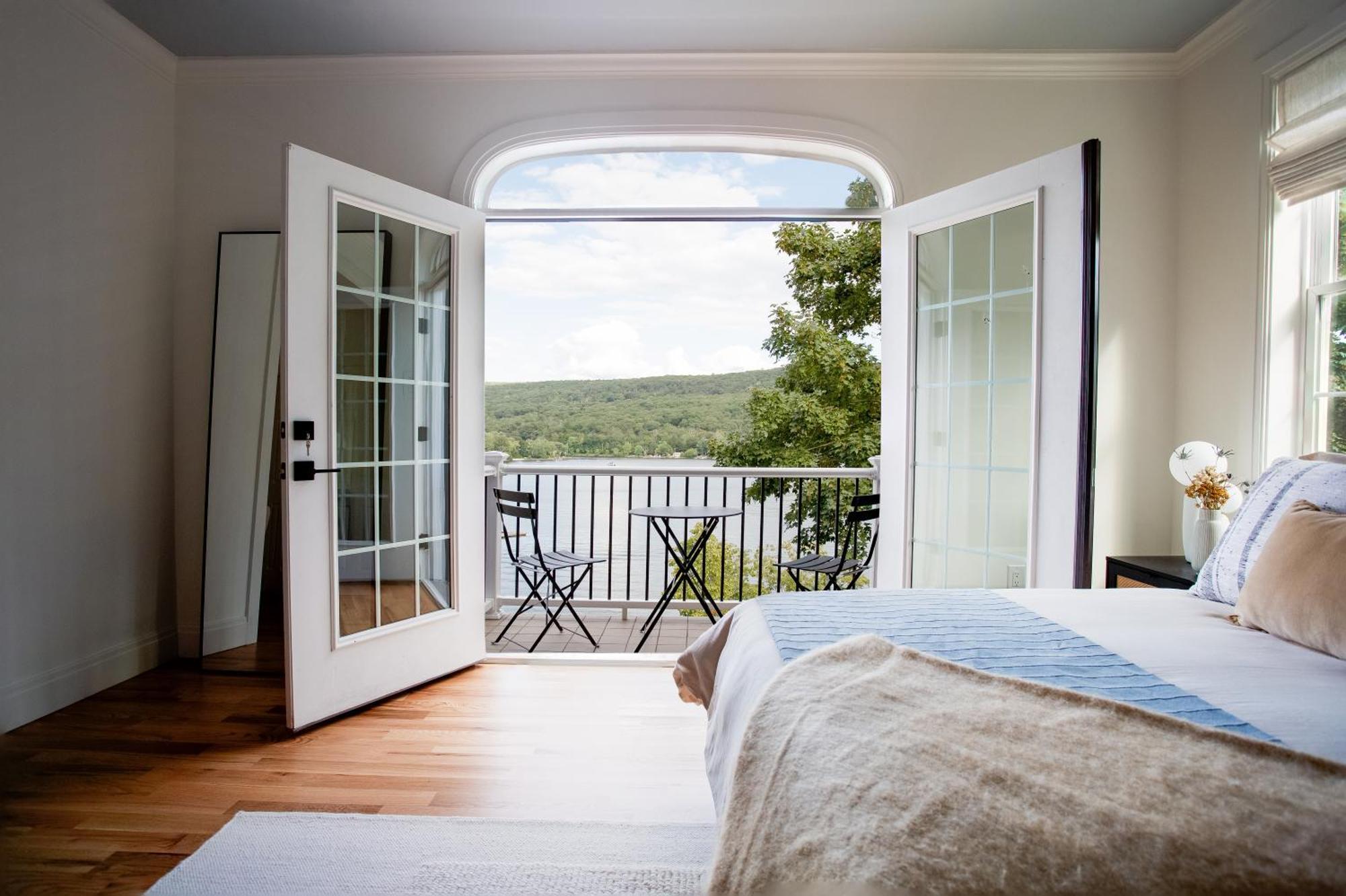 Lakeview House - Hot Tub - Firepit - Stunning Views - Spacious Deck - Cozy Living Room - Bar Greenwood Lake Esterno foto