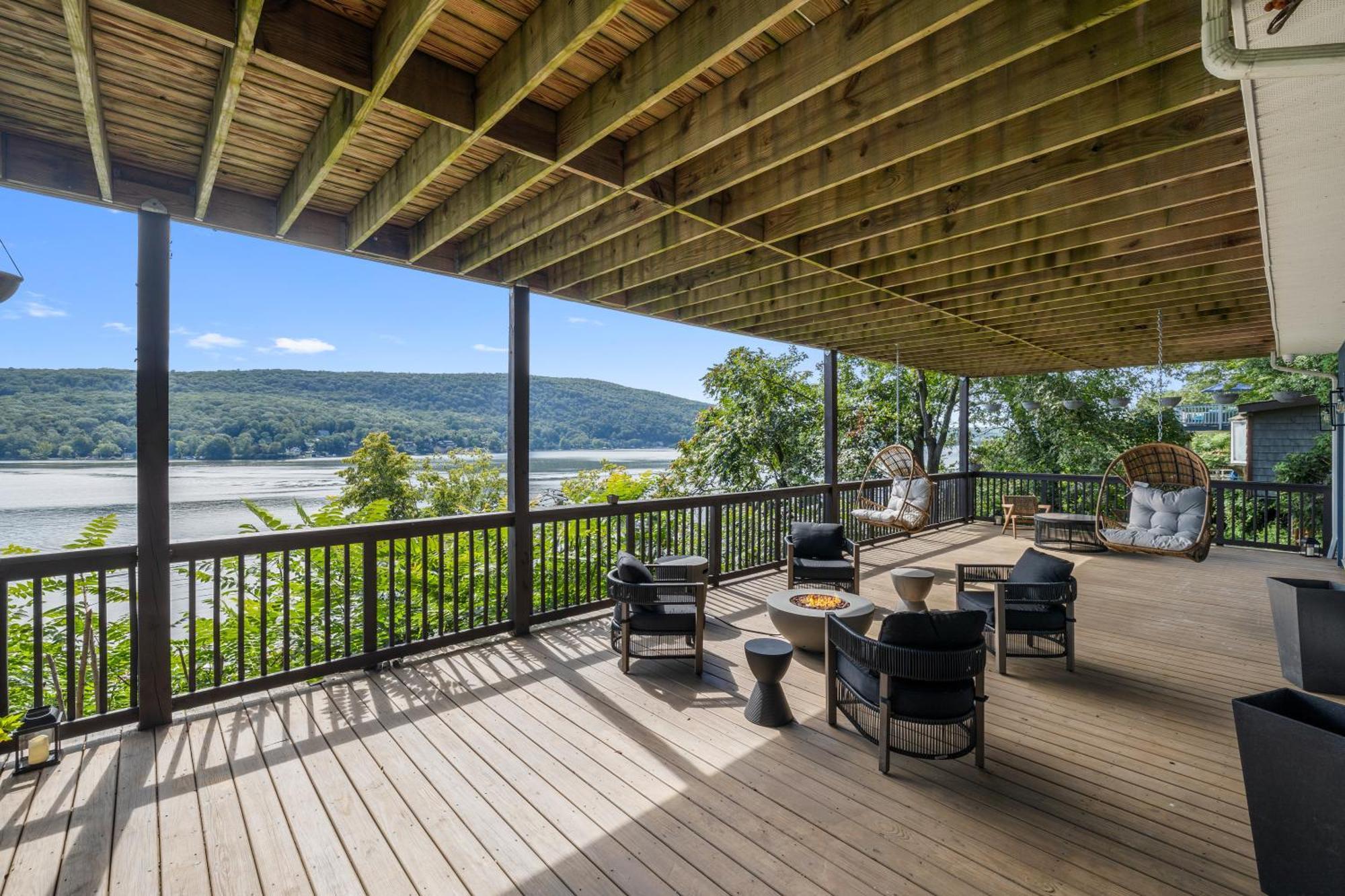 Lakeview House - Hot Tub - Firepit - Stunning Views - Spacious Deck - Cozy Living Room - Bar Greenwood Lake Esterno foto