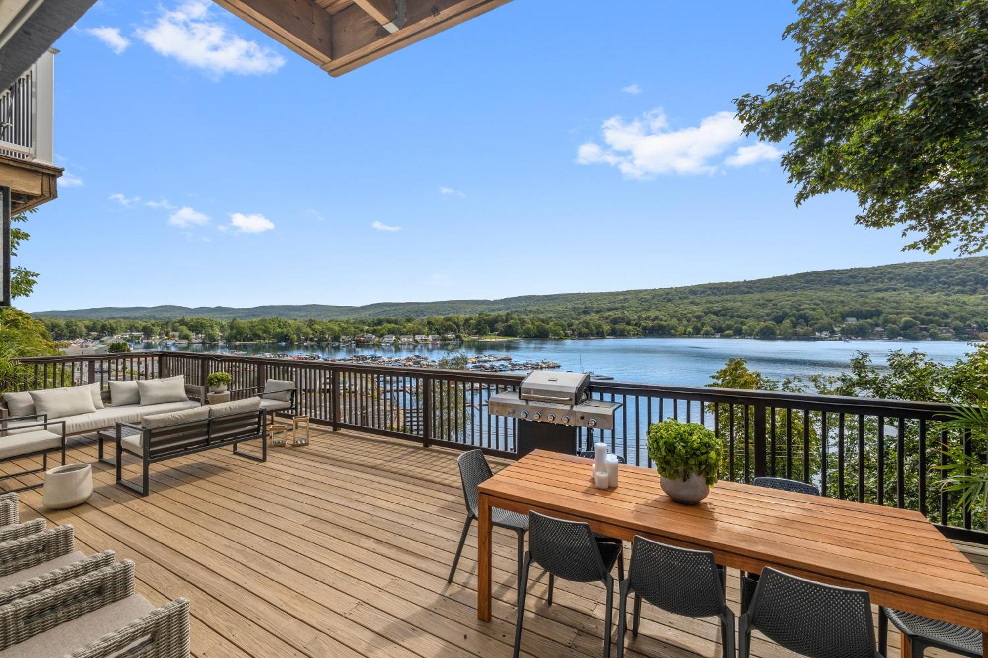 Lakeview House - Hot Tub - Firepit - Stunning Views - Spacious Deck - Cozy Living Room - Bar Greenwood Lake Esterno foto